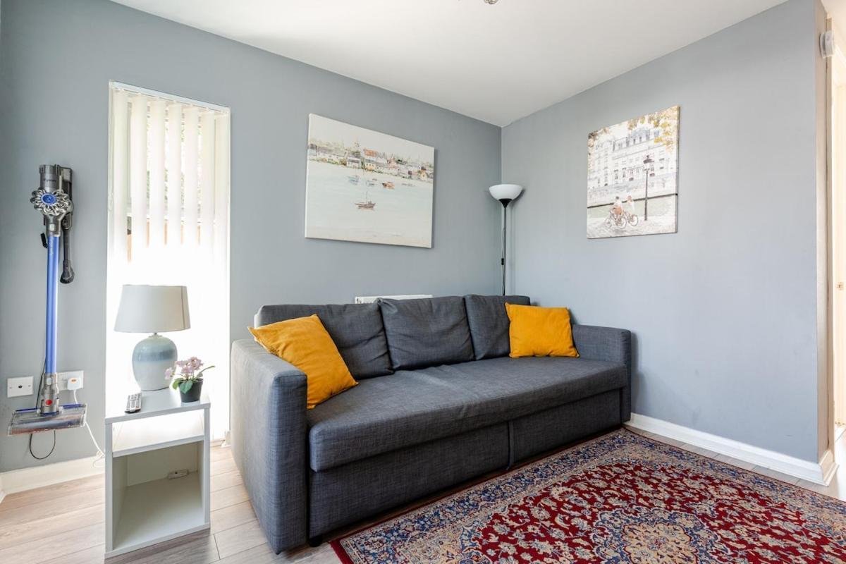 Comfortable 3-Storey House With Free Car Parking Manchester Eksteriør bilde
